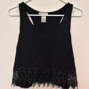 Black crop Tank